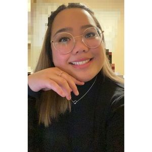 Meet your Posher, Debbie ann